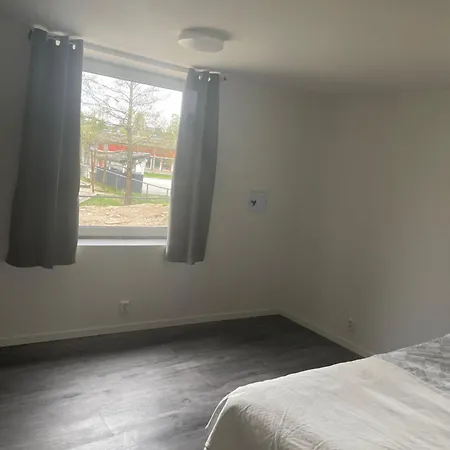 Soverom Dobbelseng Med Felles Bad, Stue Og Kjokken Midt I Sentrum Naer Oslo Hotel Vestby (Akershus)
